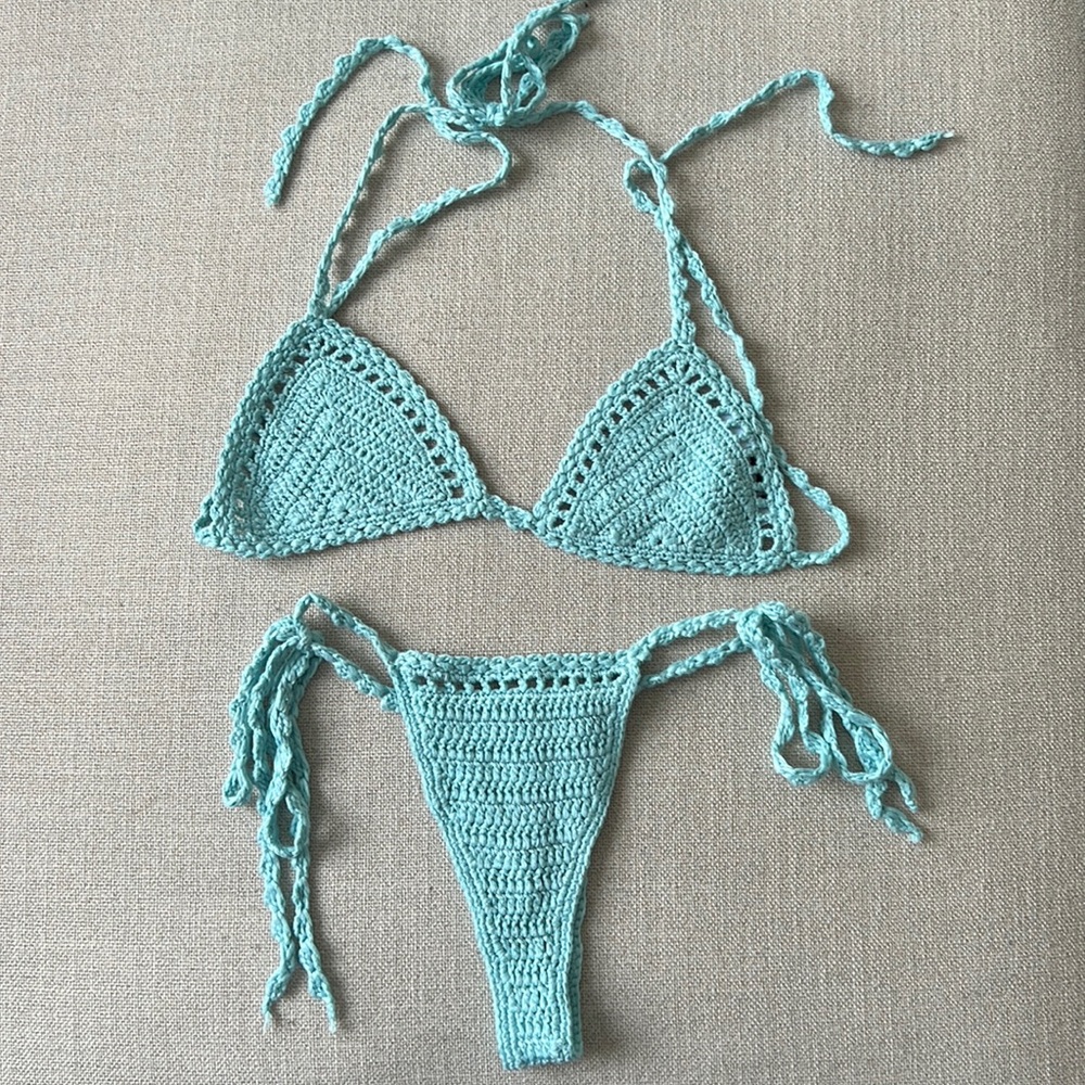 Tiger Mist, crochet bikini